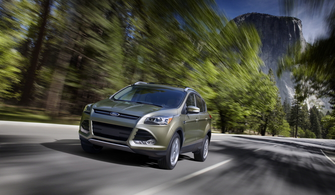 Ford Escape 2.0-liter EcoBoost I-4 Ford Escape 2.0-liter EcoBoost I-4