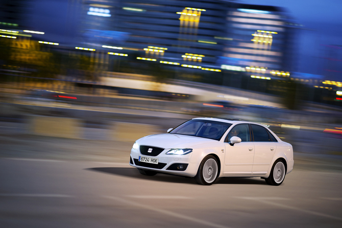 Seat Exeo 2.0 TDI CR Style Ecomotive Seat Exeo 2.0 TDI CR Style Ecomotive