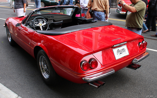 Ferrari 365 GTS/4 Daytona Ferrari 365 GTS/4 Daytona