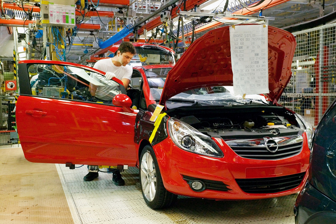 A fábrica espanhola produz atualmente os modelos Opel Corsa e Meriva A fábrica espanhola produz atualmente os modelos Opel Corsa e Meriva