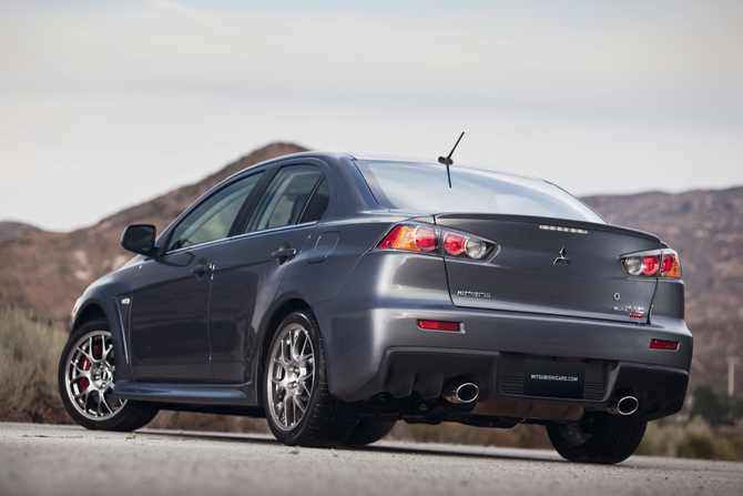 Mitsubishi Lancer Evolution MR Touring Mitsubishi Lancer Evolution MR Touring