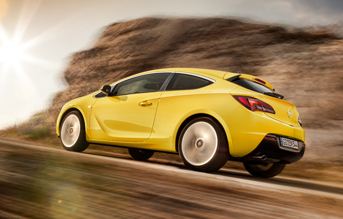 Opel Astra GTC 1.6 Turbo Innovation Opel Astra GTC 1.6 Turbo Innovation