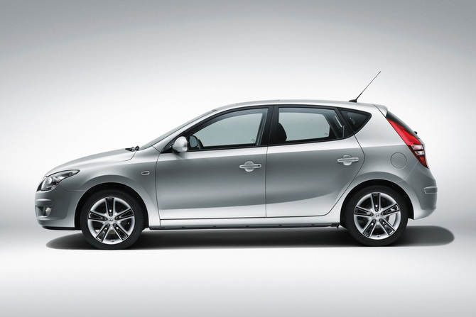 Hyundai i30 1.6 CRDi VGT 115cv Comfort CPF Hyundai i30 1.6 CRDi VGT 115cv Comfort CPF