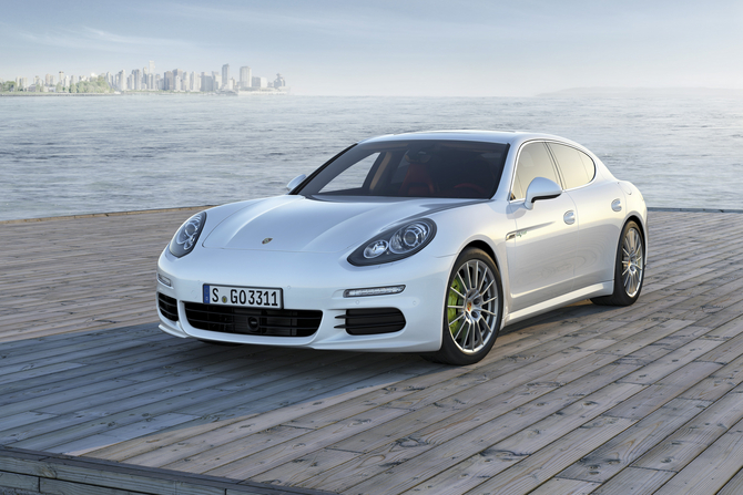 A Porsche sabe como manter os seus carros rentáveis na economia atual A Porsche sabe como manter os seus carros rentáveis na economia atual