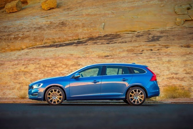 Volvo V60 D2 Kinetic DRIVe Geartronic Volvo V60 D2 Kinetic DRIVe Geartronic