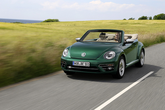 Volkswagen Beetle Cabrio 2.0 TSI DSG R-Line Volkswagen Beetle Cabrio 2.0 TSI DSG R-Line