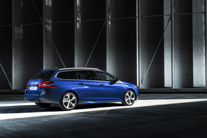 Peugeot 308 SW 2.0 BlueHDi Peugeot 308 SW 2.0 BlueHDi