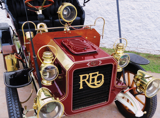 REO Two-Cylinder Five-Passenger Detachable Tonneau REO Two-Cylinder Five-Passenger Detachable Tonneau