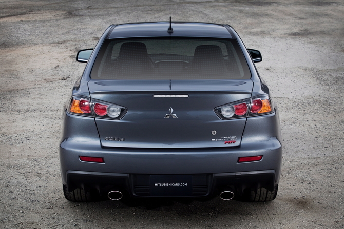 Mitsubishi Lancer Evolution MR Touring Mitsubishi Lancer Evolution MR Touring