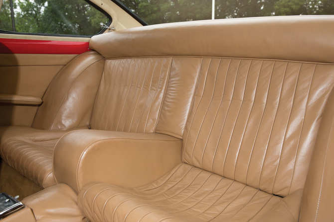 Ferrari 250 GTE 2+2 Series III by Pininfarina Ferrari 250 GTE 2+2 Series III by Pininfarina