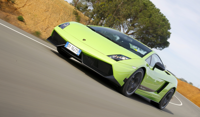 Lamborghini Gallardo LP570-4 Superleggera E-Gear Lamborghini Gallardo LP570-4 Superleggera E-Gear