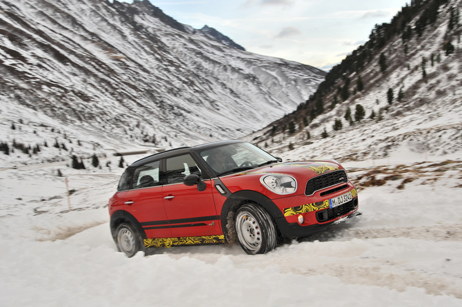 MINI (BMW) Countryman 1.6T John Cooper Works MINI (BMW) Countryman 1.6T John Cooper Works