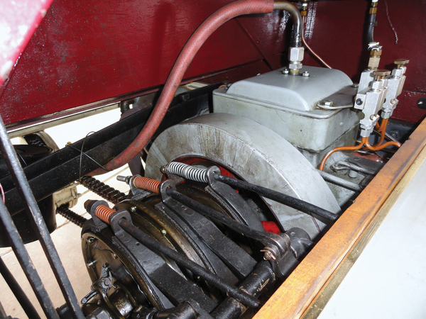 REO Two-Cylinder Five-Passenger Detachable Tonneau REO Two-Cylinder Five-Passenger Detachable Tonneau