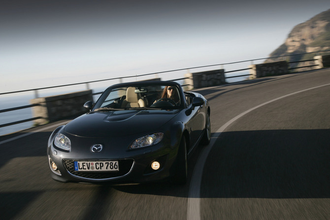Mazda MX-5 1.8 Roadster Coupé Mazda MX-5 1.8 Roadster Coupé