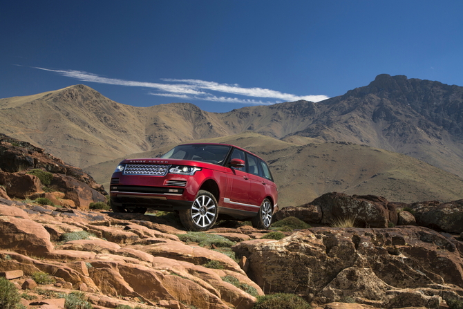 No caso do Range Rover TDV6 verificou-se uma melhoria impressionante de 8,5% e, no Range Rover Sport TDV6, de 5,7% No caso do Range Rover TDV6 verificou-se uma melhoria impressionante de 8,5% e, no Range Rover Sport TDV6, de 5,7%