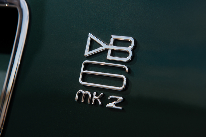 Aston Martin DB6 Vantage Mk II Aston Martin DB6 Vantage Mk II