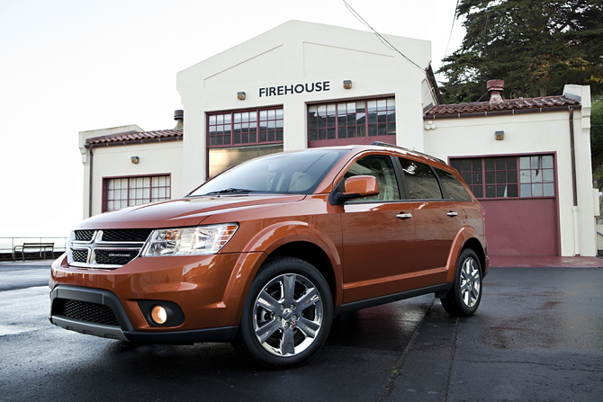 Dodge Journey Lux Dodge Journey Lux