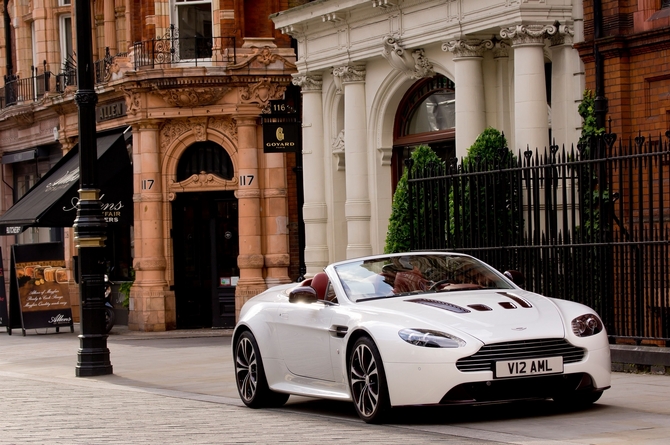 Aston Martin V12 Vantage Roadster Aston Martin V12 Vantage Roadster