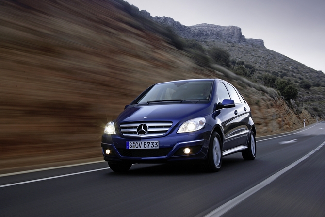 Mercedes-Benz B160 BlueEFF. SE Mercedes-Benz B160 BlueEFF. SE