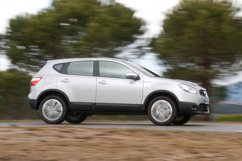 Nissan Qashqai 2.0 4x2 Tekna Sport CVT 17'' (10)