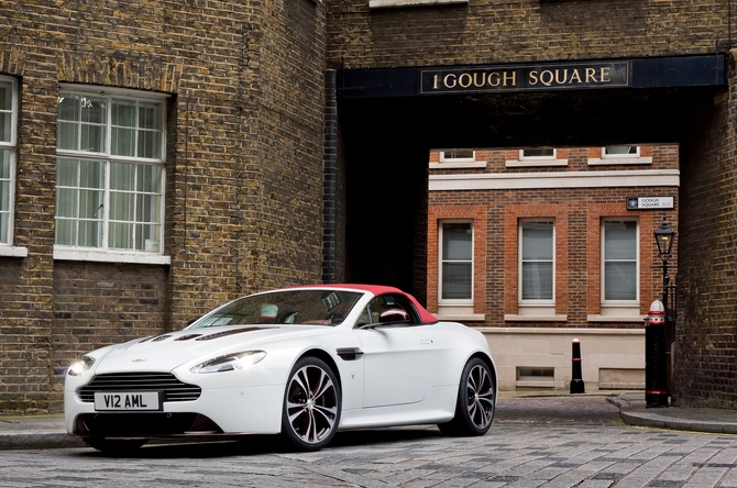 Aston Martin V12 Vantage Roadster Aston Martin V12 Vantage Roadster