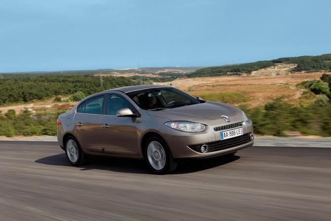 Renault Fluence 1.6 16V 105 Automatic Renault Fluence 1.6 16V 105 Automatic