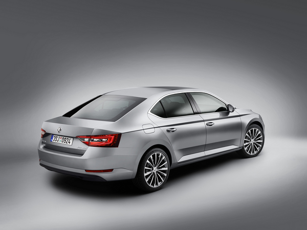 The design follows the current line of Skoda, with crease lines on the sides, a prominent front grille and narrow headlights The design follows the current line of Skoda, with crease lines on the sides, a prominent front grille and narrow headlights