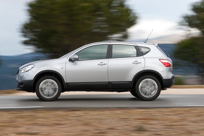 Nissan Qashqai 2.0 4x4 Acenta CVT (10) Nissan Qashqai 2.0 4x4 Acenta CVT (10)