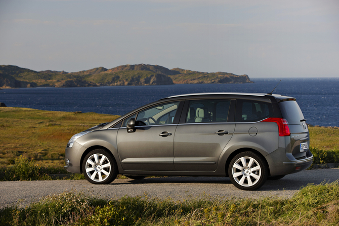 Peugeot 5008 Peugeot 5008