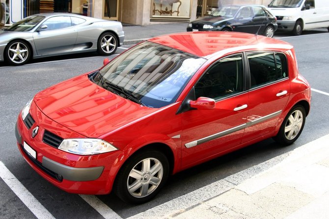 Renault Megane II Hatchback 2.0 16v Renault Megane II Hatchback 2.0 16v