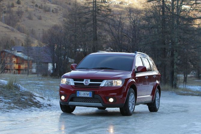 Fiat Freemont 2.0 Multijet 16v Urban Fiat Freemont 2.0 Multijet 16v Urban