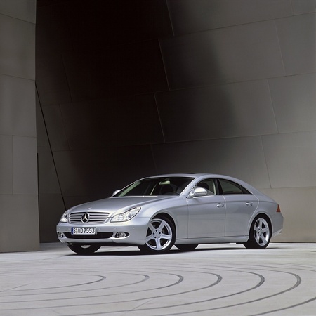Mercedes-Benz CLS 500 Mercedes-Benz CLS 500