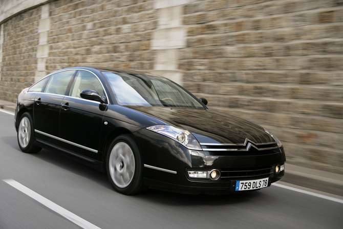 Citroën C6 2.2HDi Exclusive Citroën C6 2.2HDi Exclusive