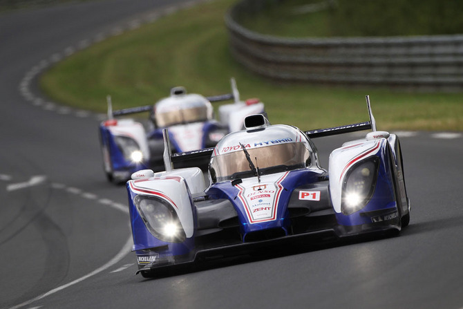 The two Toyotas lapping Le Sarthe The two Toyotas lapping Le Sarthe