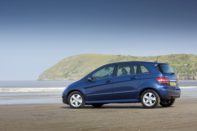 Mercedes-Benz B180 Sport Auto Mercedes-Benz B180 Sport Auto