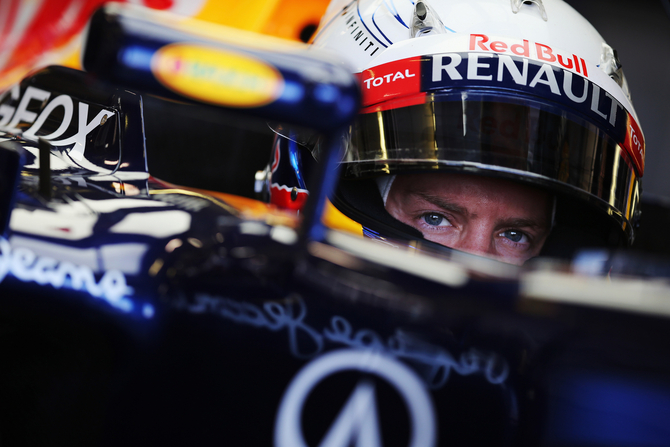 Vettel vai partir da primeira linha ao lado de Lewis Hamilton Vettel vai partir da primeira linha ao lado de Lewis Hamilton