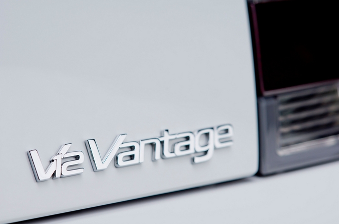 Aston Martin V12 Vantage Roadster Aston Martin V12 Vantage Roadster