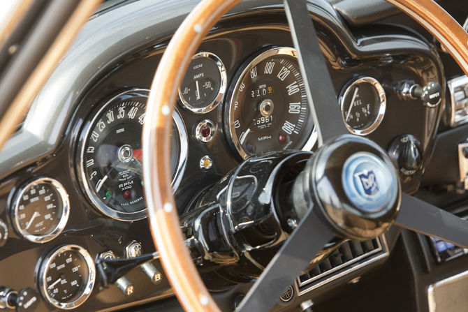 Aston Martin DB6 Aston Martin DB6