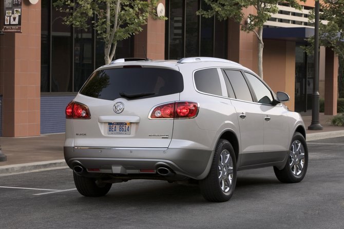 Buick Enclave CXL-2 FWD Buick Enclave CXL-2 FWD