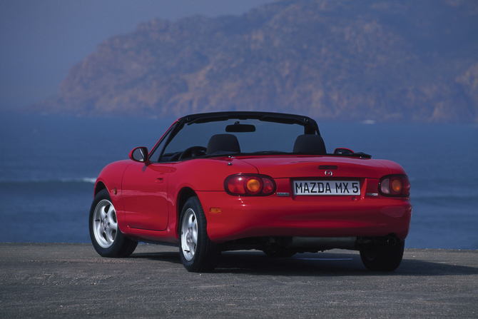 Mazda MX-5 Gen.2 Mazda MX-5 Gen.2