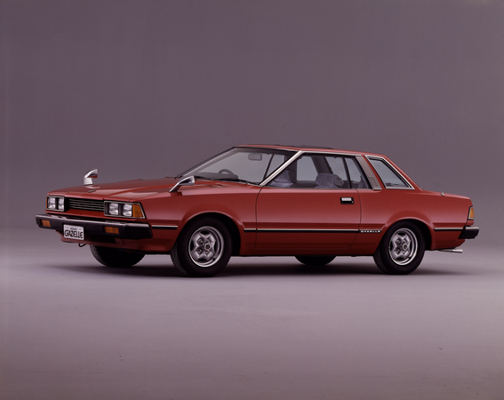 Nissan Gazelle Hardtop 2000 XE-II Nissan Gazelle Hardtop 2000 XE-II