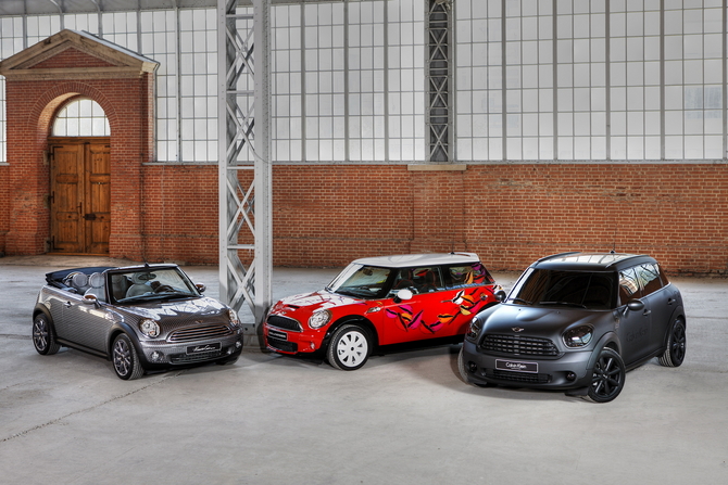 Kenneth Cole did the Mini Cabrio; Diane von Fursterberg did the Mini Cooper and Francisco Costa designed the 2010 Mini Countryman Kenneth Cole did the Mini Cabrio; Diane von Fursterberg did the Mini Cooper and Francisco Costa designed the 2010 Mini Countryman