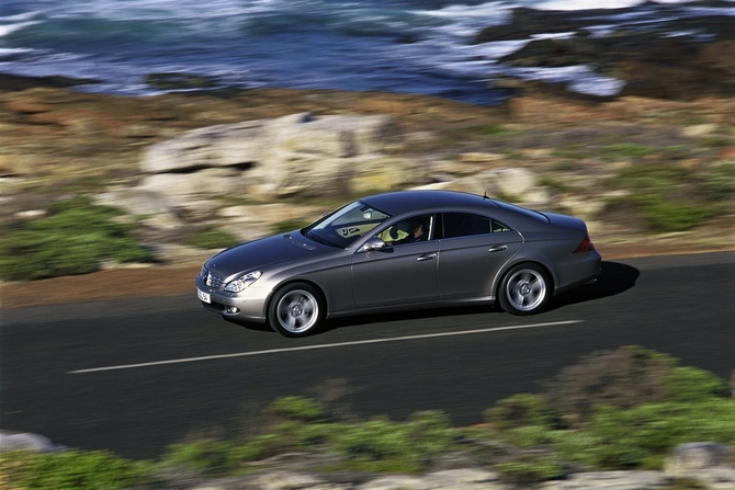 Mercedes-Benz CLS 500 Mercedes-Benz CLS 500
