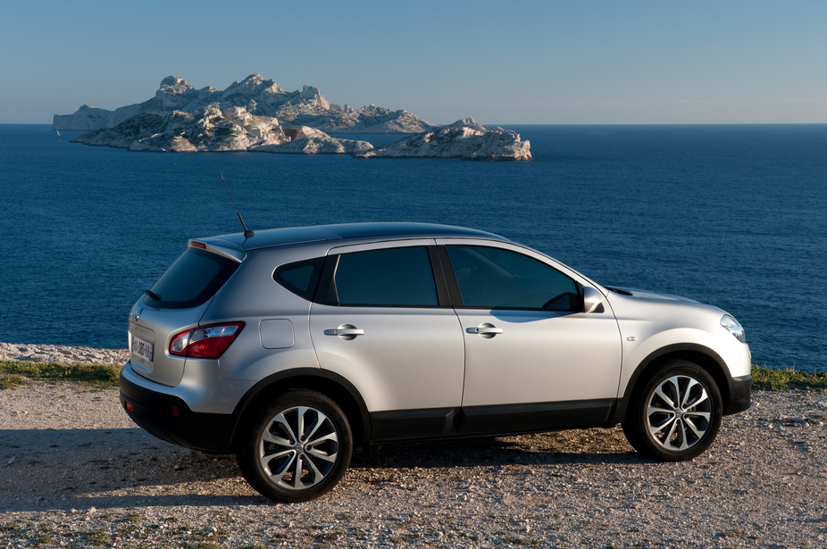 Nissan Qashqai 2.0 4x4 Tekna Premium CVT 18'' (10)