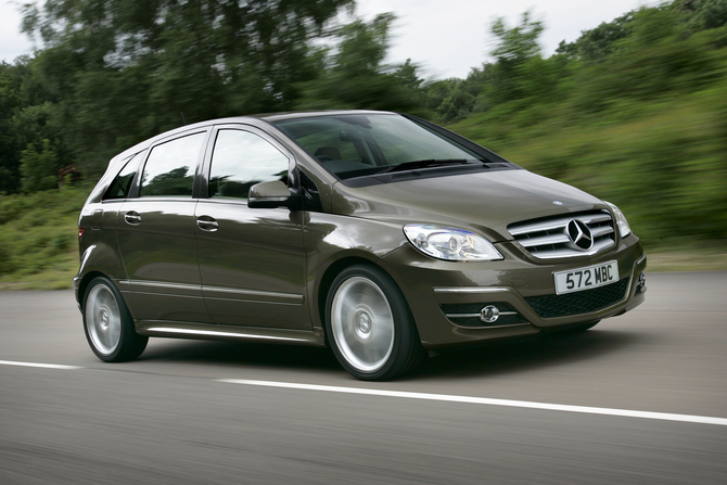 Mercedes-Benz B180 BlueEFF. Sport Mercedes-Benz B180 BlueEFF. Sport