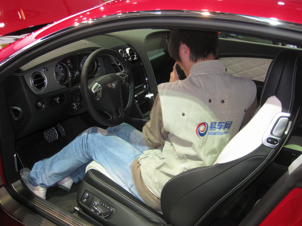 Bentley Continental GT V8 Bentley Continental GT V8