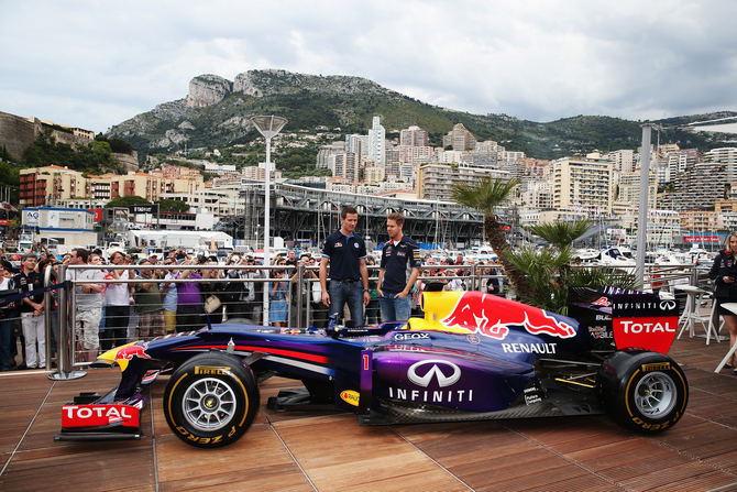 Red Bull mantém-se fiel aos motores Renault para a nova etapa na Fórmula 1 Red Bull mantém-se fiel aos motores Renault para a nova etapa na Fórmula 1