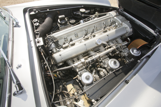 Aston Martin DB6 Aston Martin DB6