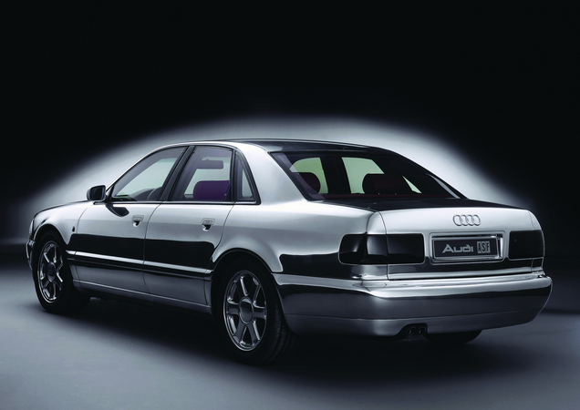 Conceito foi apresentado pela primeira vez no Salão Automóvel de Frankfurt em 1993 Conceito foi apresentado pela primeira vez no Salão Automóvel de Frankfurt em 1993