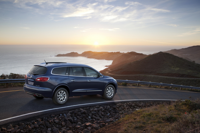 Buick Enclave V6 AWD Buick Enclave V6 AWD